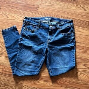 Old Navy Women’s Rockstar Super Skinny Low Rise Jeans